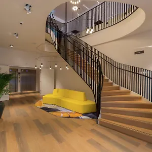 Hampton By Hilton Station Антверпен